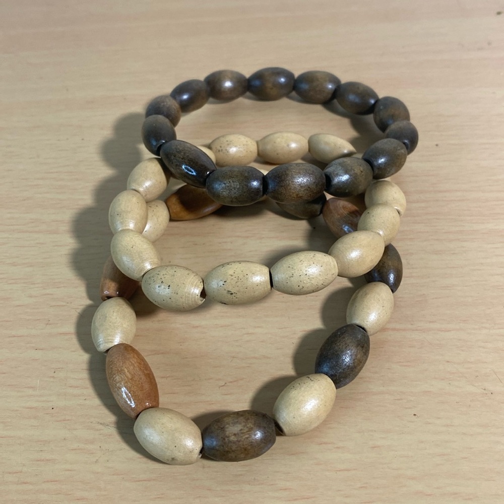 Elastic bracelet